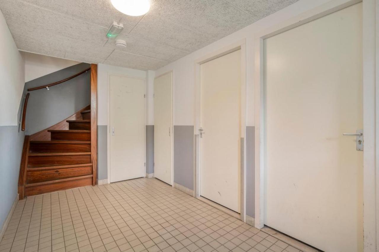 housePhoto