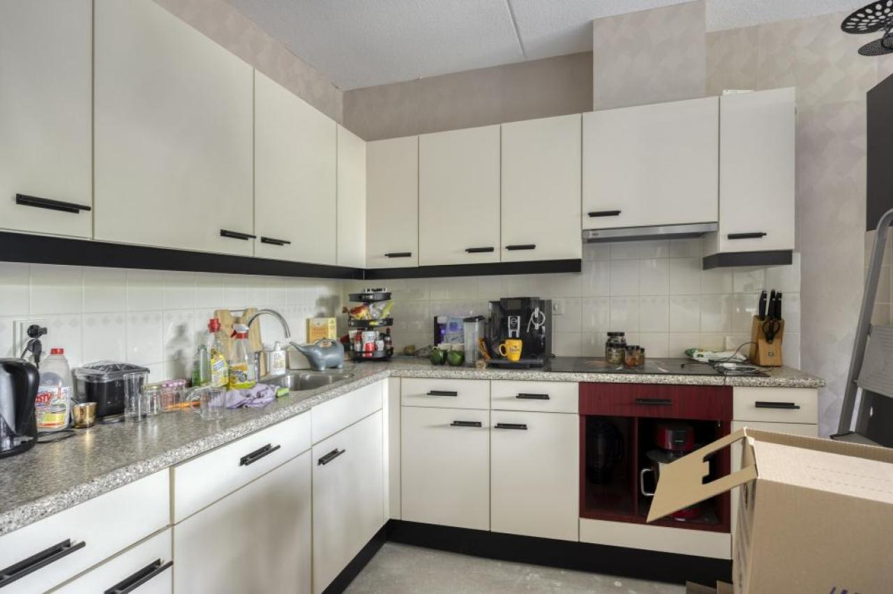 housePhoto