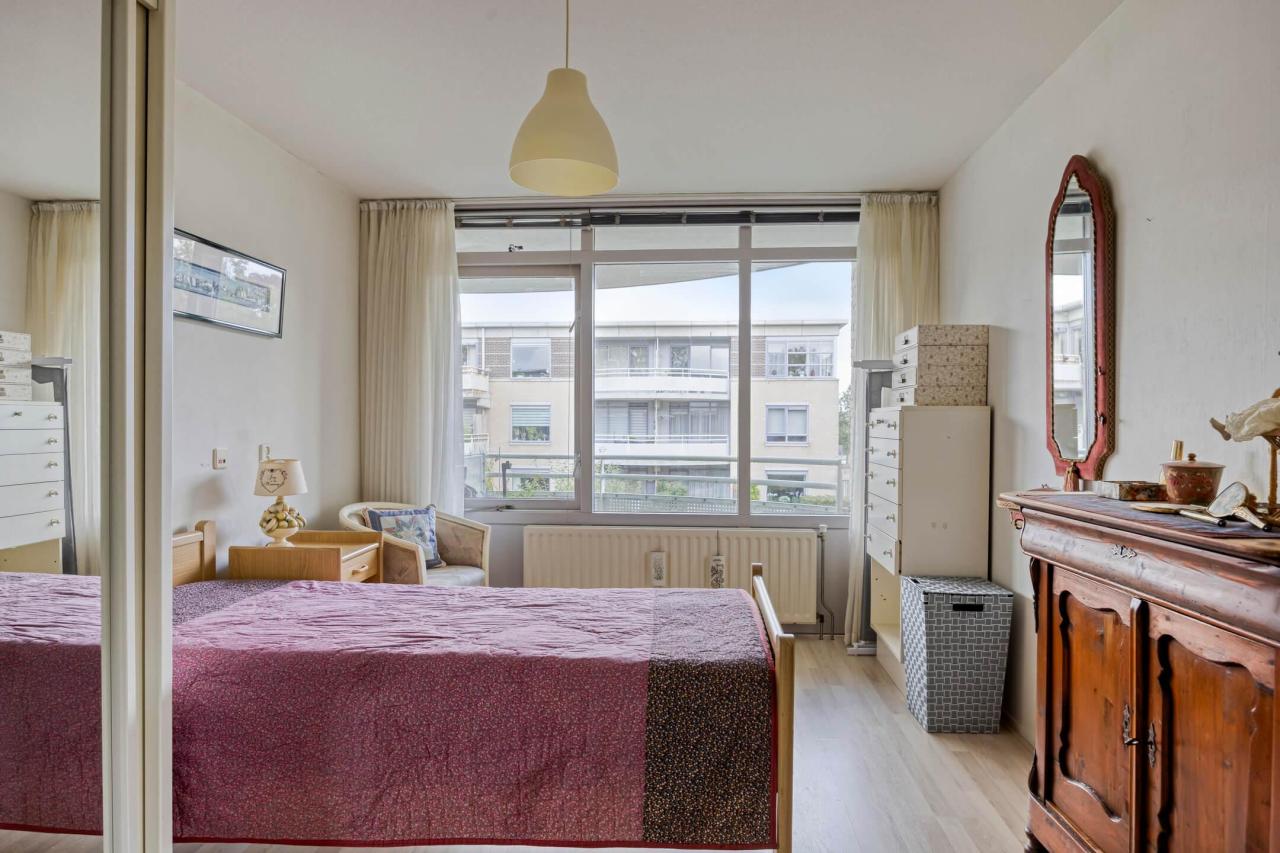 housePhoto