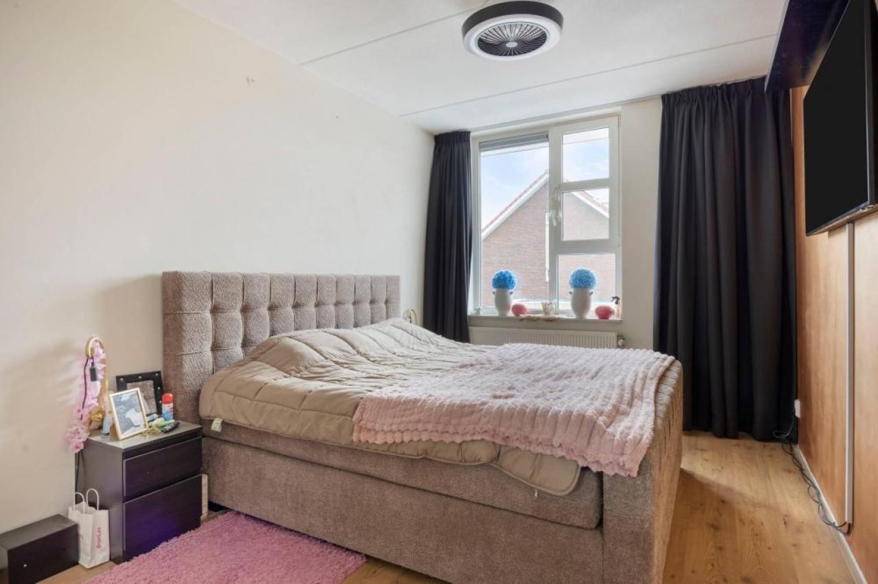 housePhoto