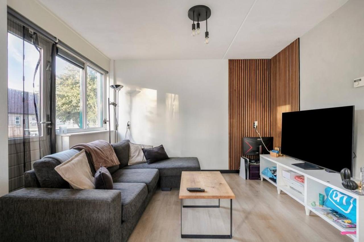 housePhoto