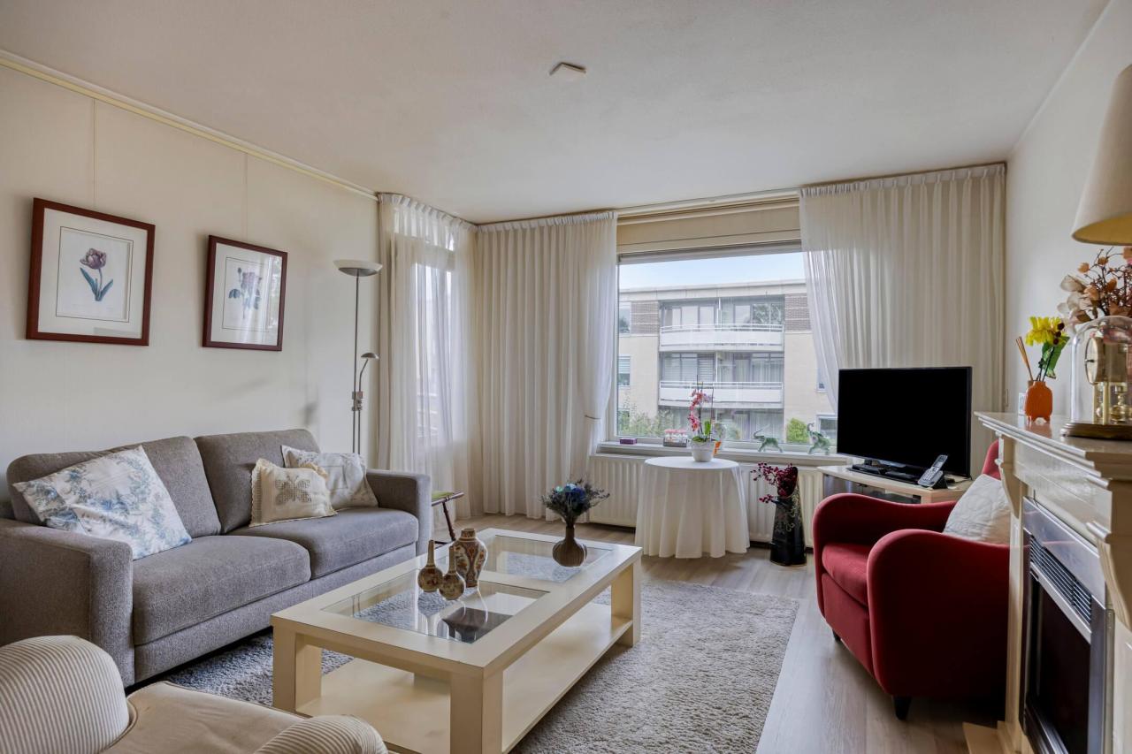 housePhoto