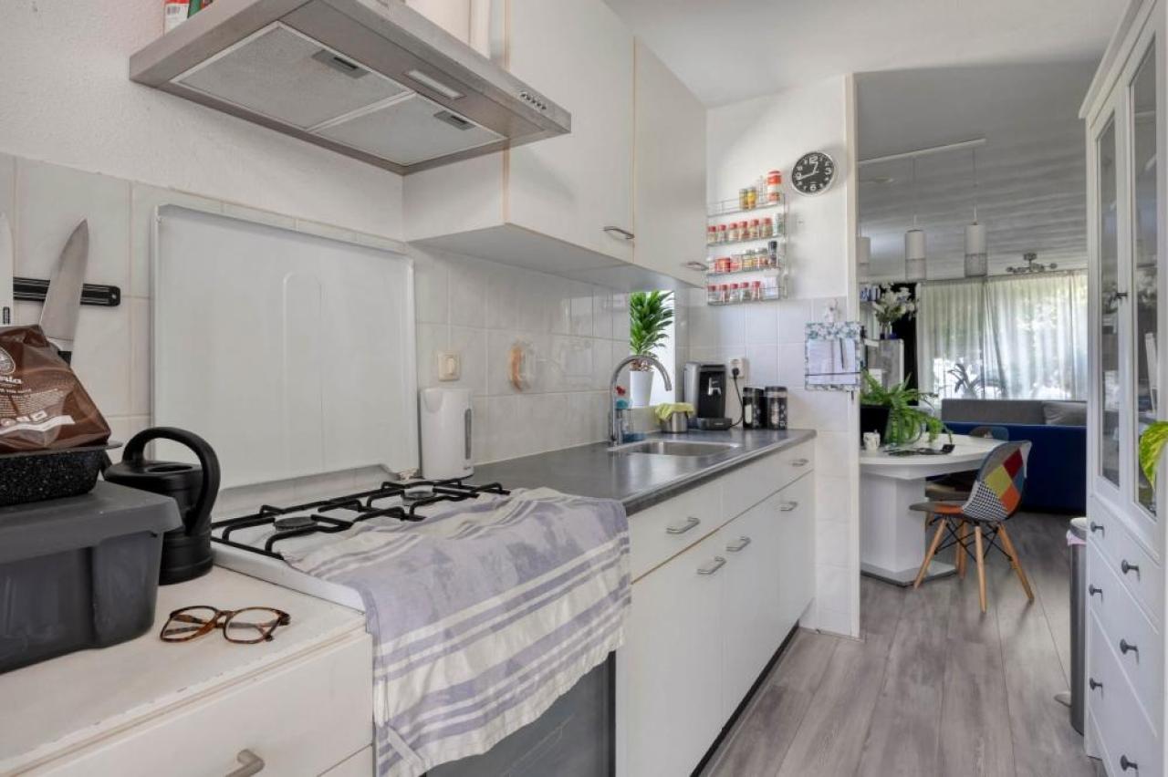 housePhoto