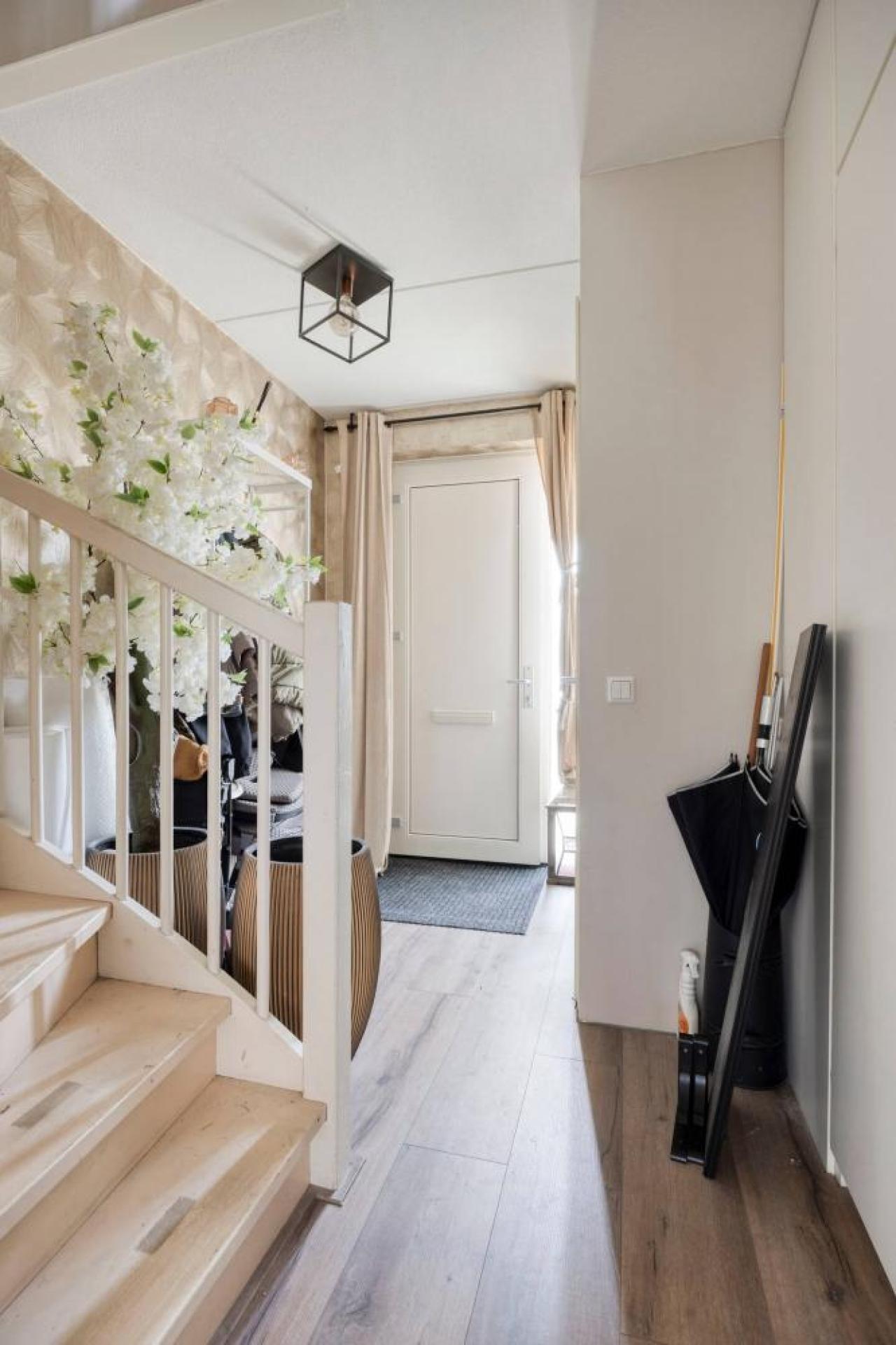 housePhoto