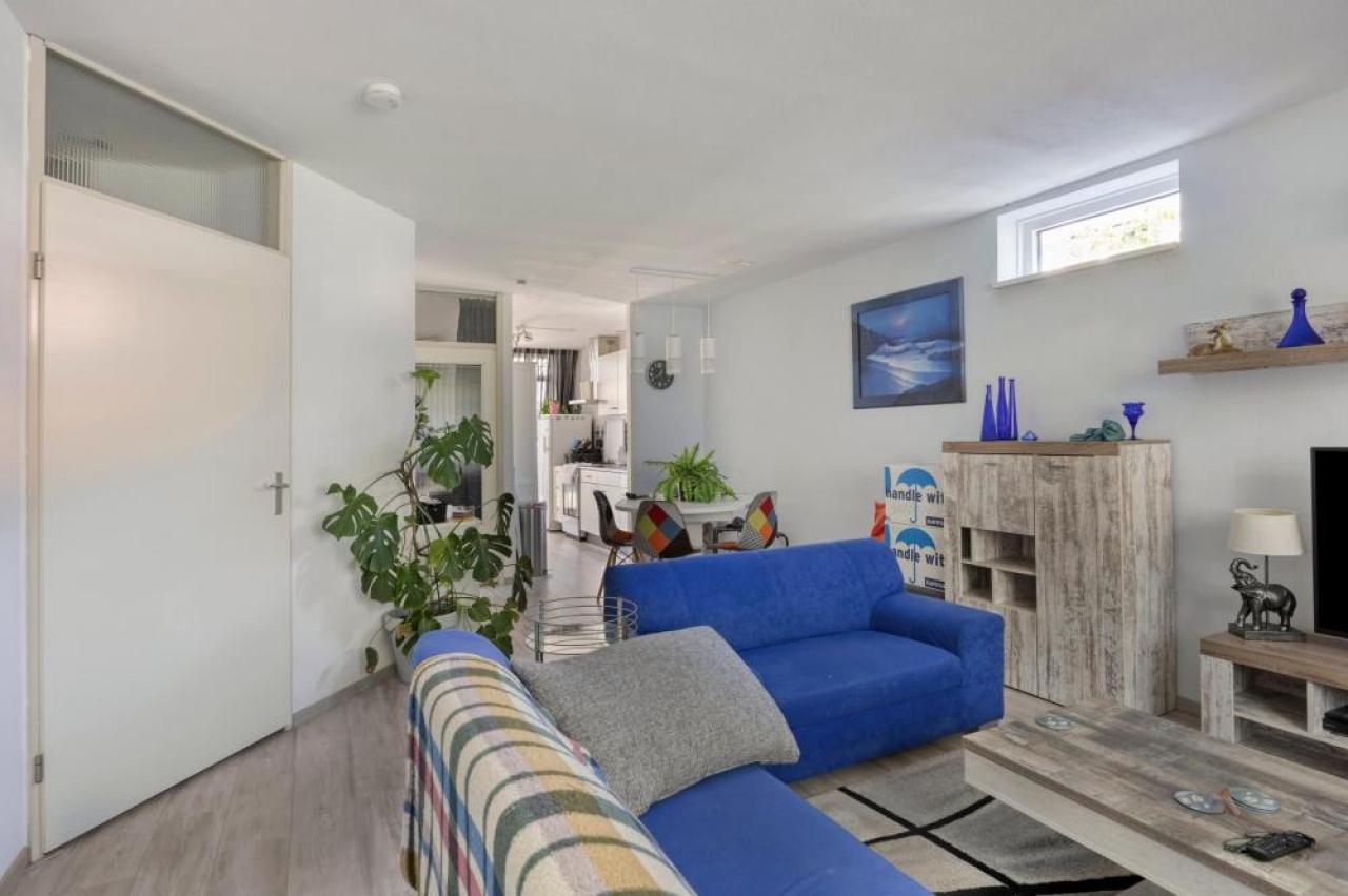 housePhoto