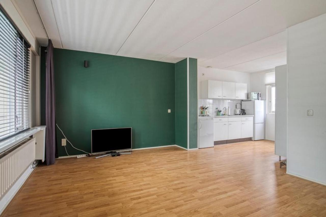housePhoto