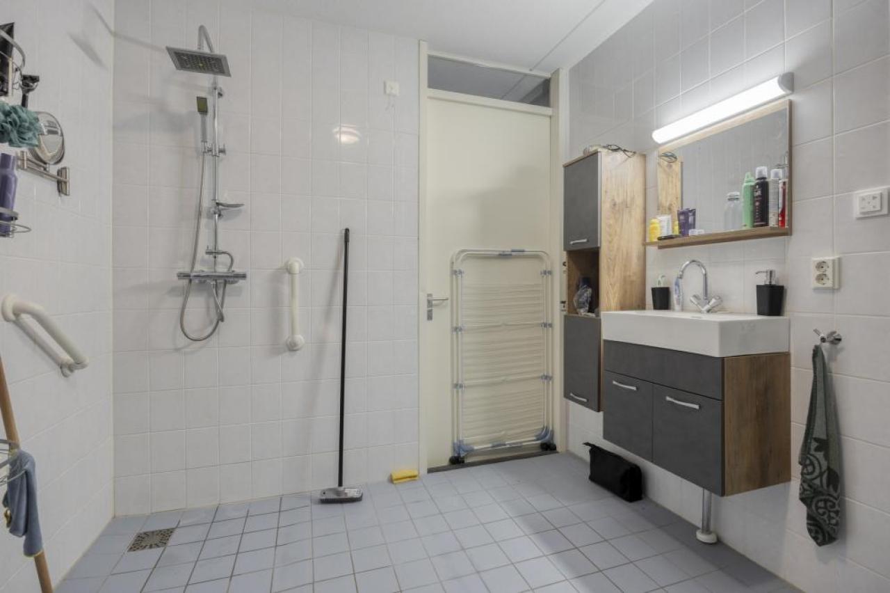 housePhoto