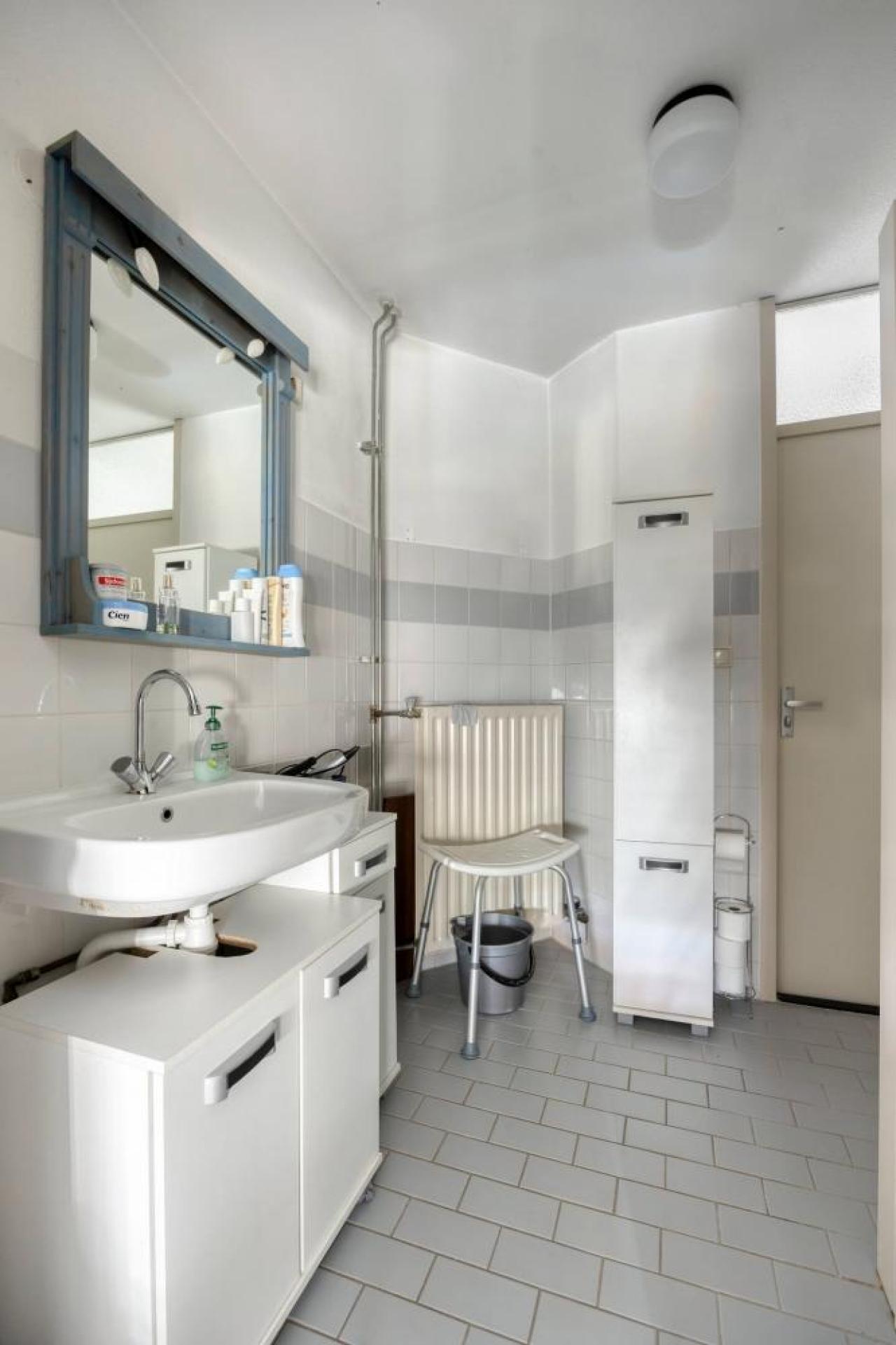 housePhoto