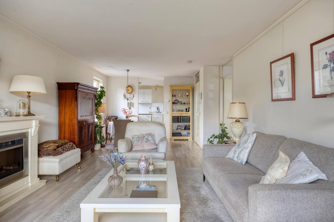 housePhoto