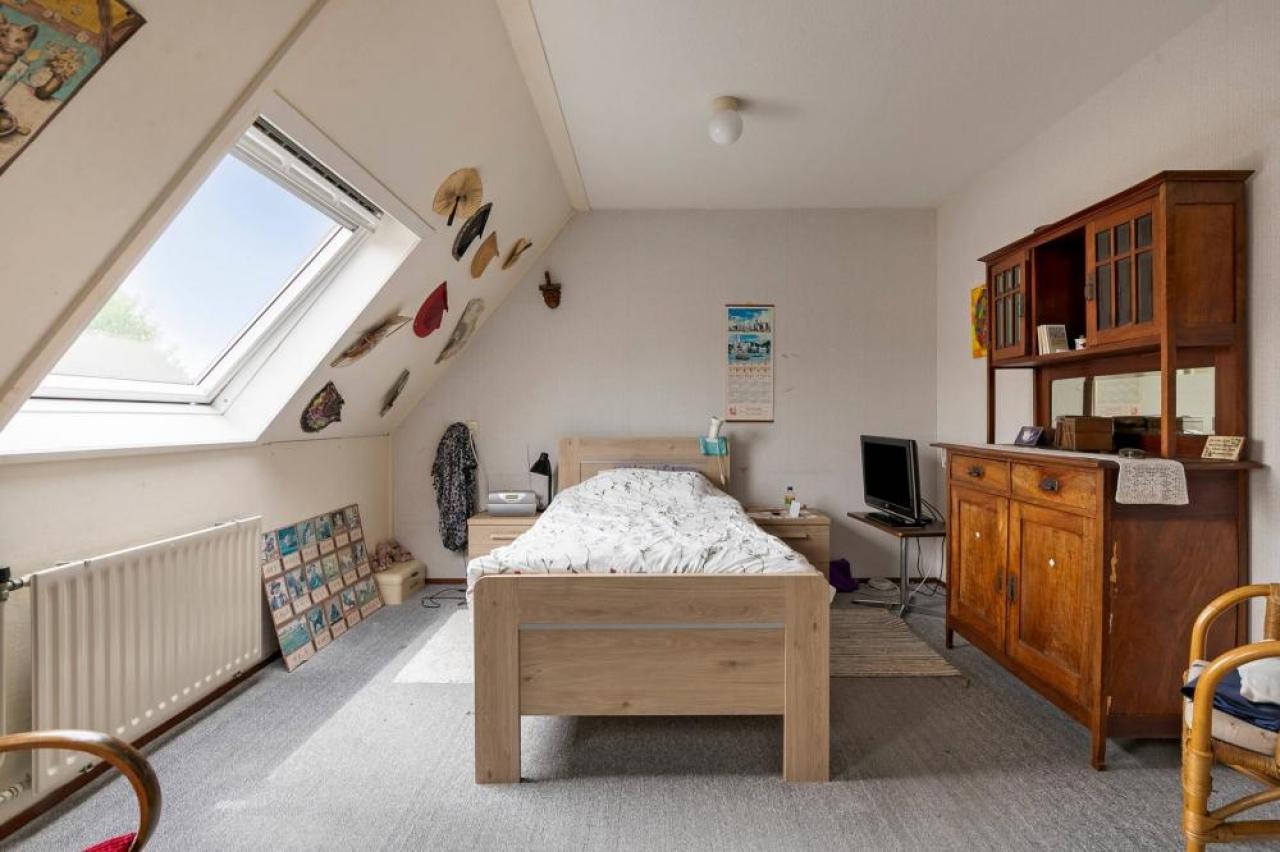 housePhoto