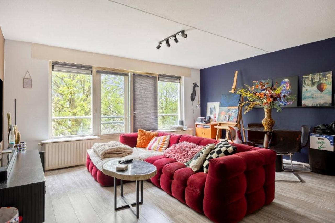 housePhoto