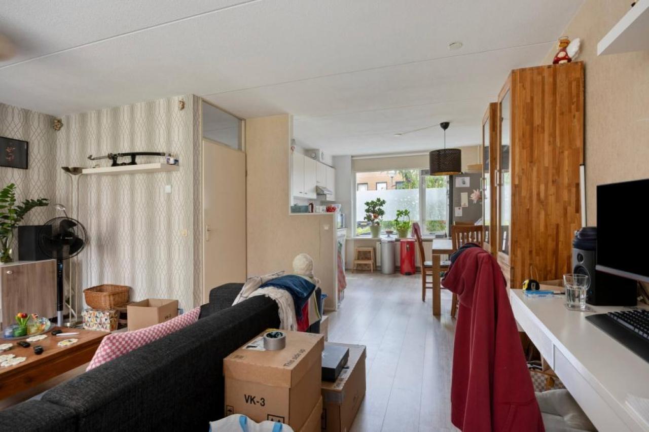 housePhoto