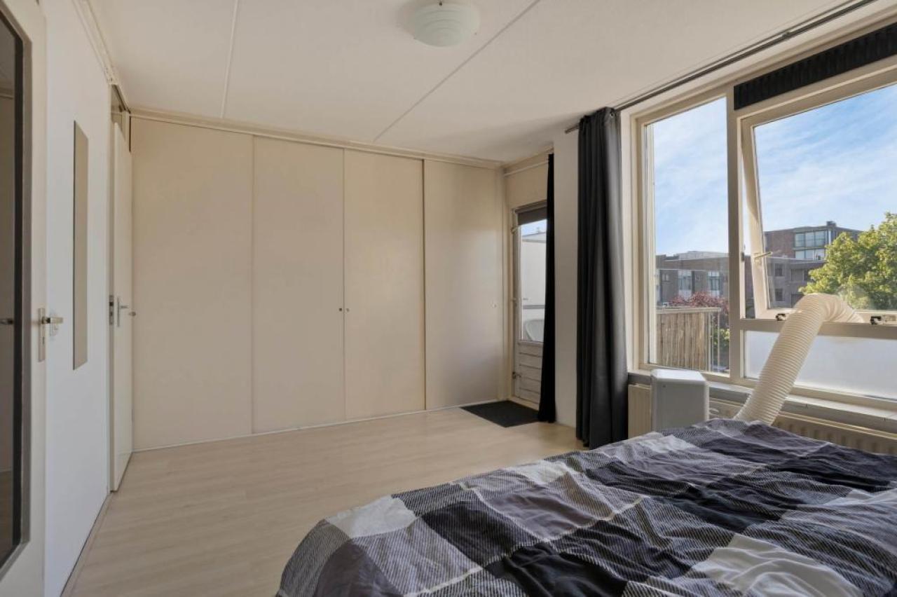 housePhoto