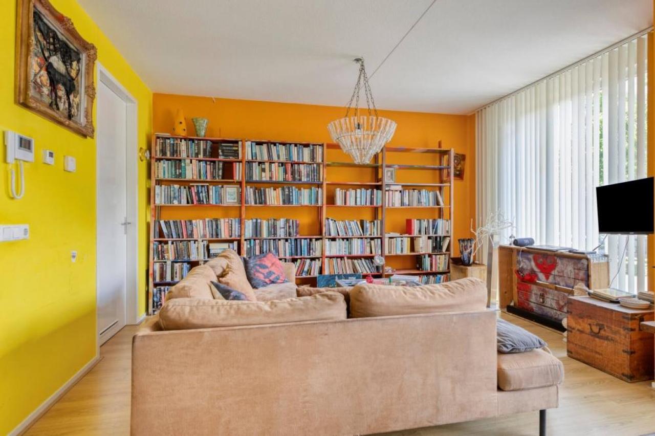 housePhoto