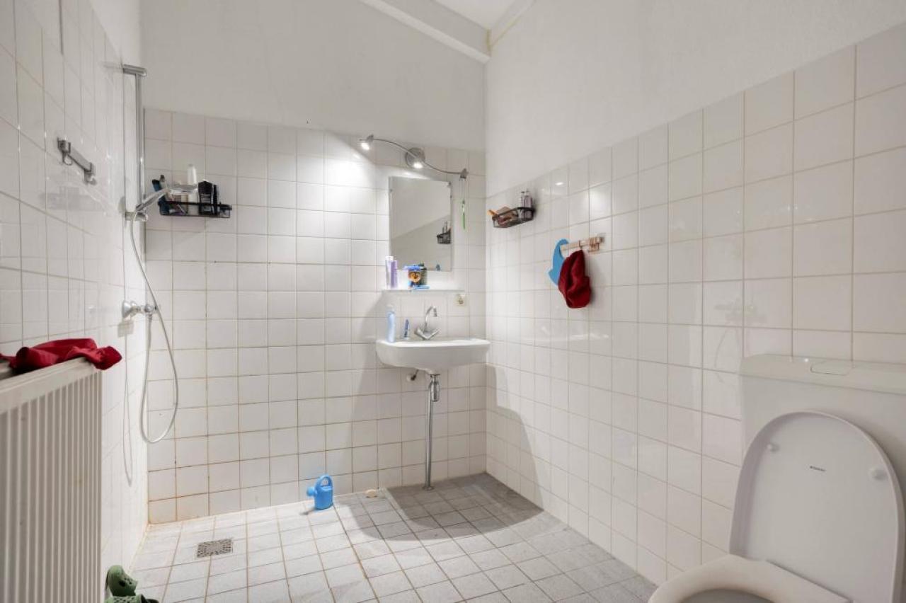 housePhoto