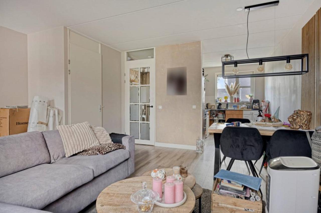 housePhoto