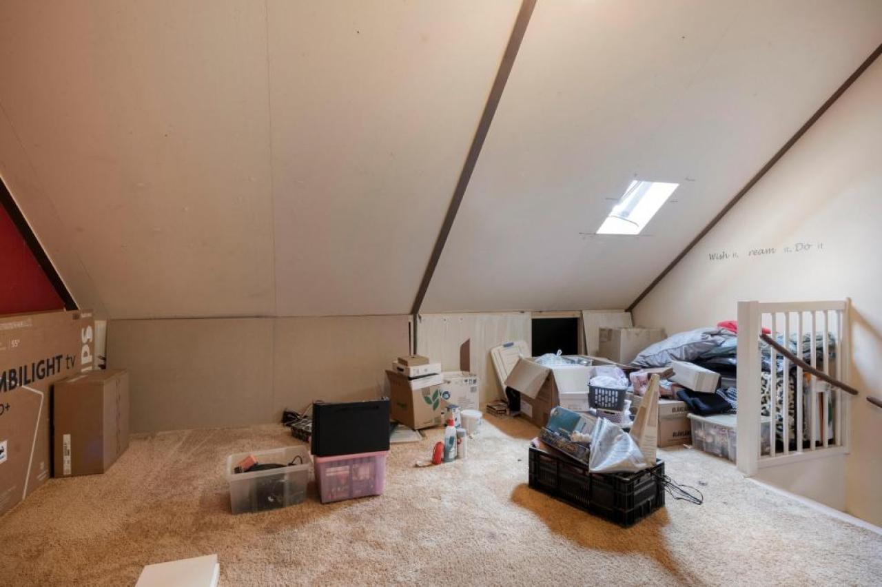housePhoto