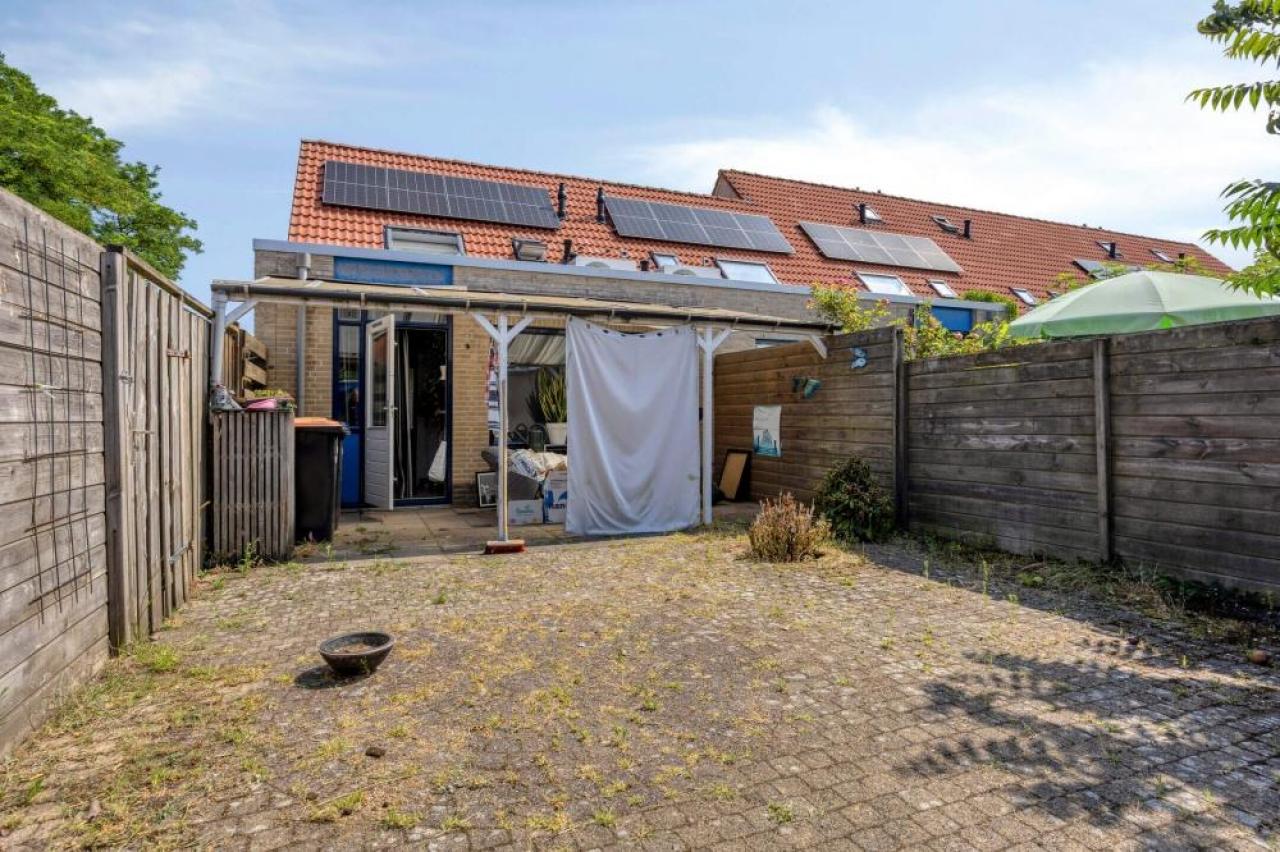housePhoto